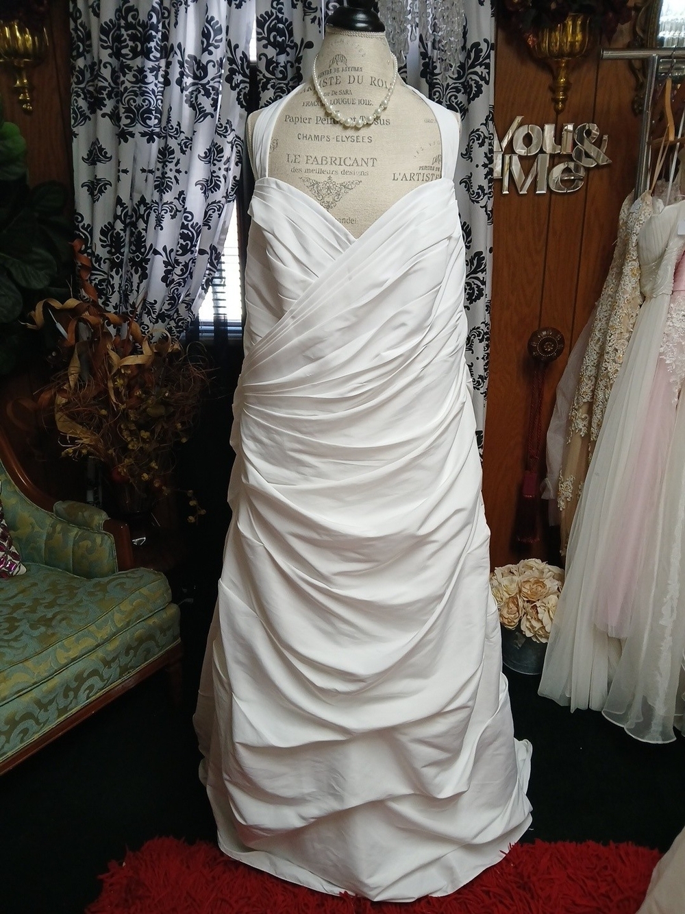 David's Bridal Ivory Strapless Ruched Sweetheart A-Line Wedding Dress